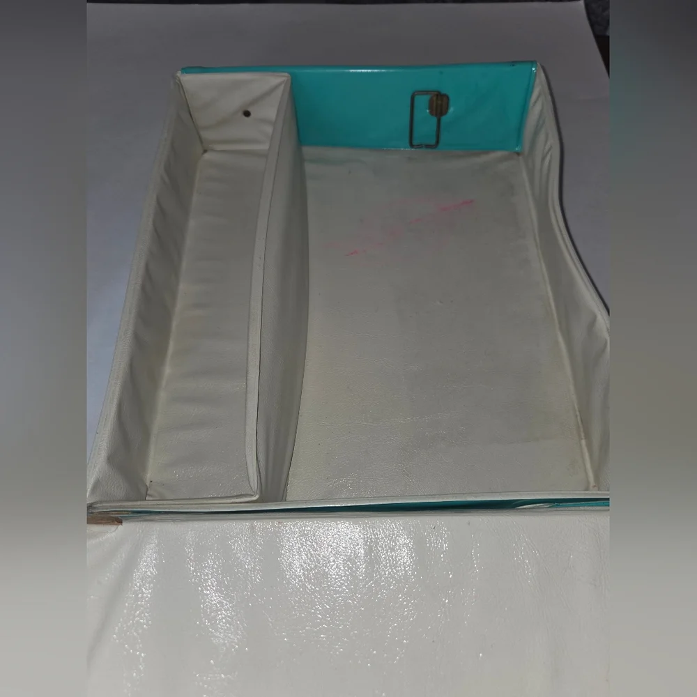 Rare Vintage 1960s Fashion Doll Accessory Case In Green/Aqua Color. Used